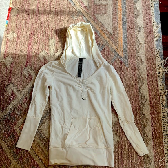 Gently worn BB Dakota cream - Picture 1 of 4